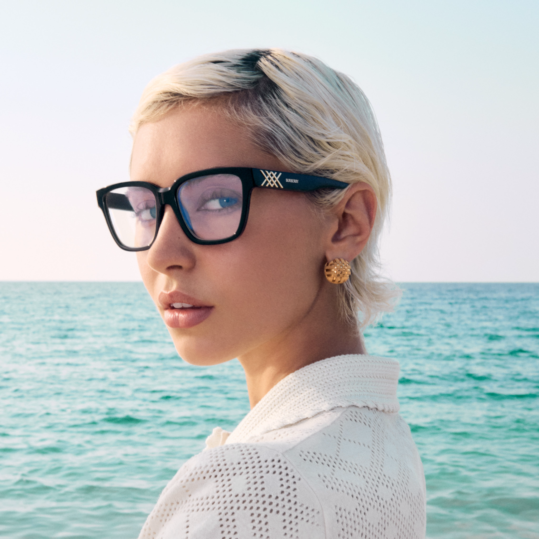 Woman wearing Burberry Spring Summer 2026 Collection at the beach